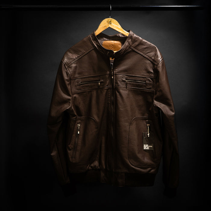 chaqueta de hombre de cuero cafe de la marca C&A Boots Quito Ecuador