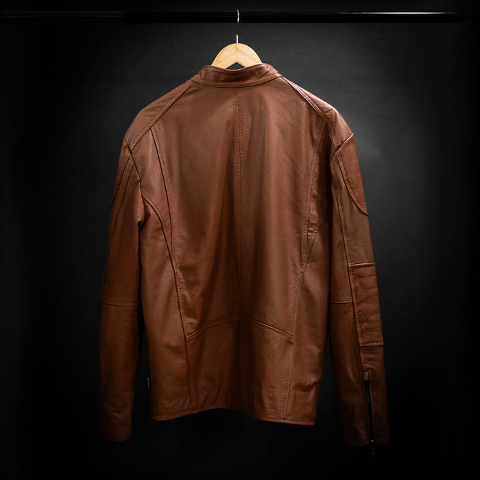 chaqueta de cuero cafe marca C&A Boots quito ecuador vista posterior